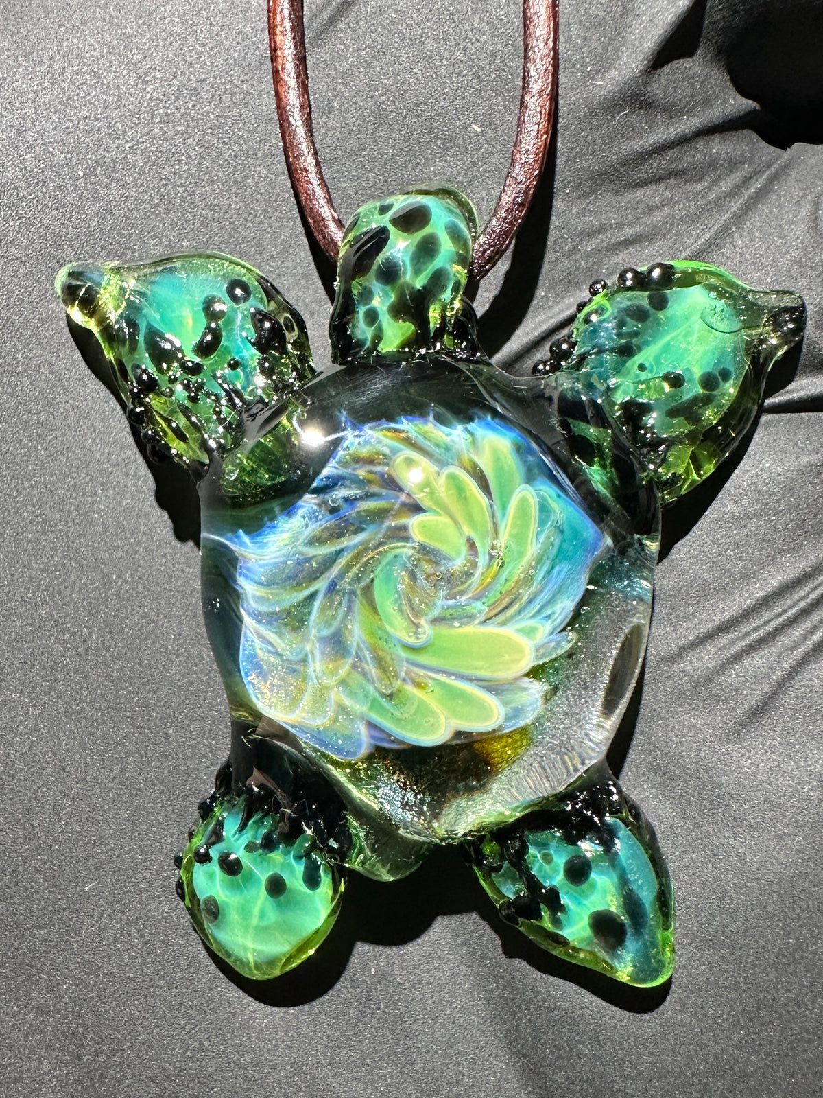 Sea Turtle Pendant - Black/Green