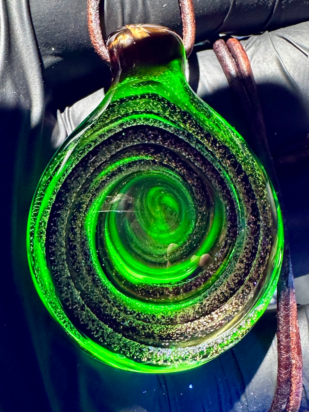 Galaxy Pendant - Gold, Dichro UV