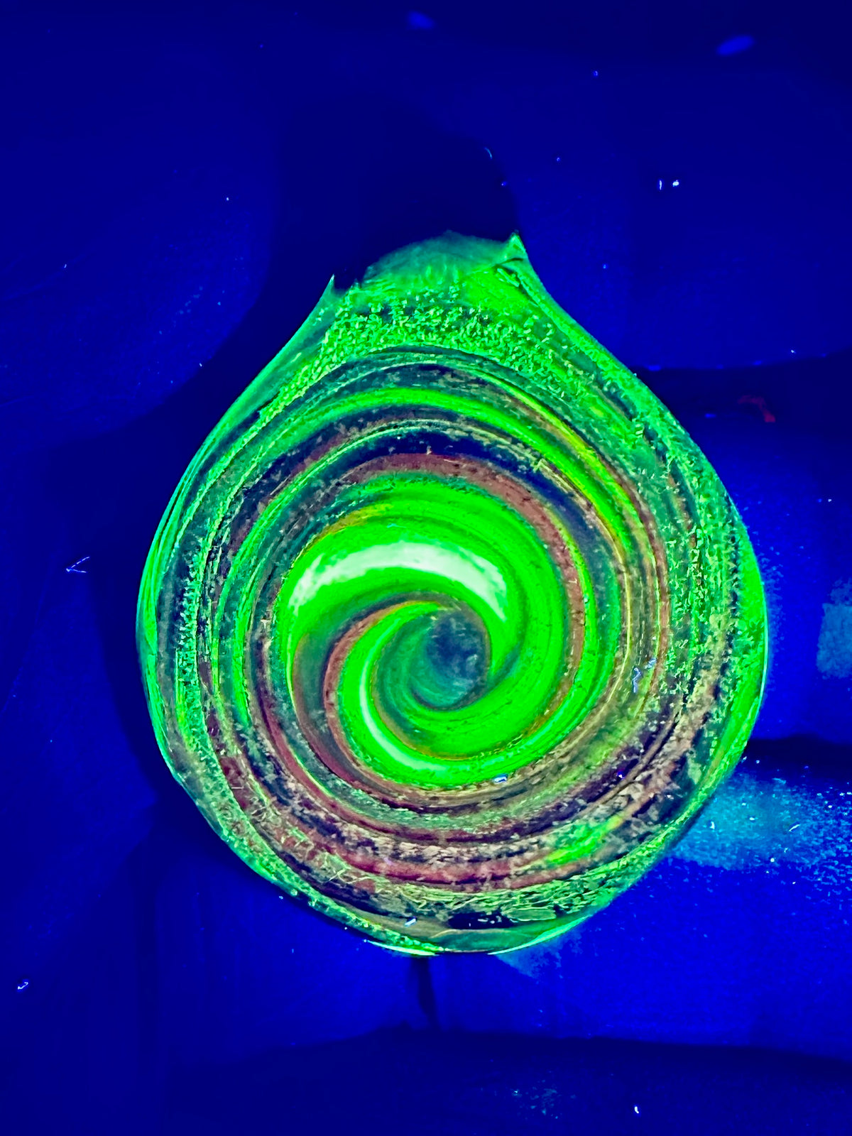 Galaxy Pendant - Gold, Dichro UV