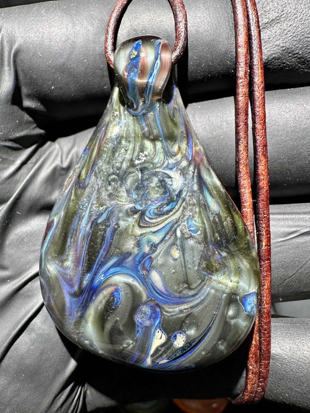 Nebula Pendant - Red, Dichro, UV