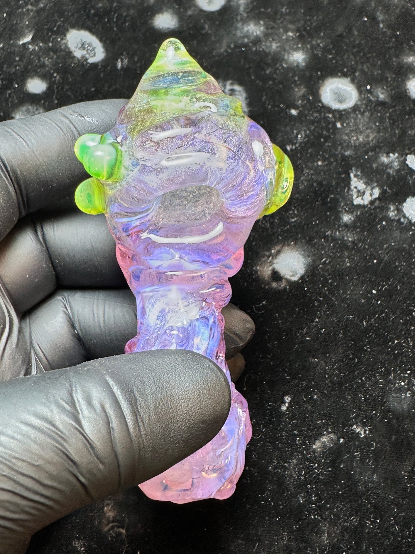 Purple color shifting pipe UV